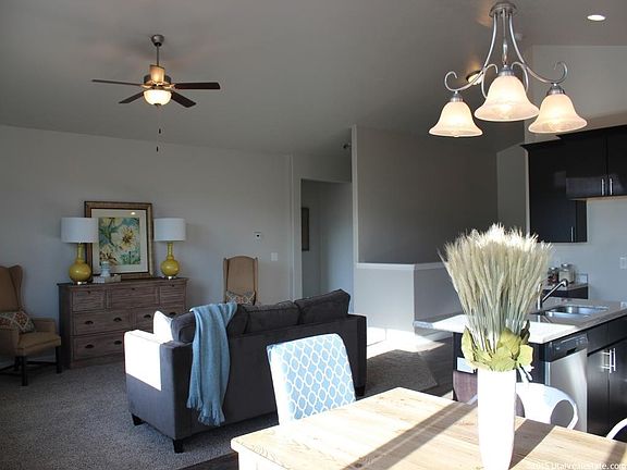 3rd image of 3673 Grassy Meadow Dr
