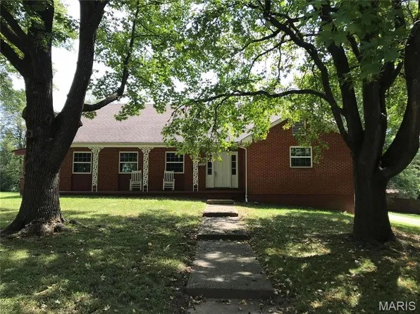 1202 S Gertrude St, Salem, MO 65560