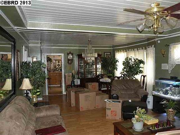 3rd image of 204 14th St