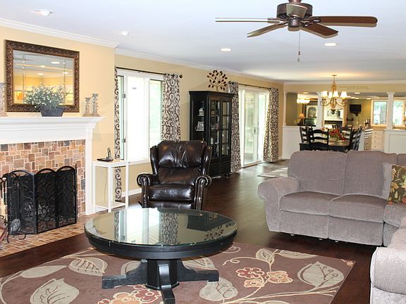 4th image of 806 Wiltshire Dr