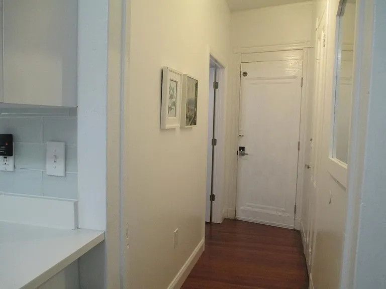 855 Pavonia Ave #1 — Photo 10