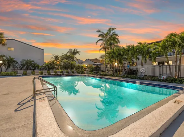 Harbour Pointe, 655 Rosewood Ct #645-3B, Satellite Beach, FL 32937