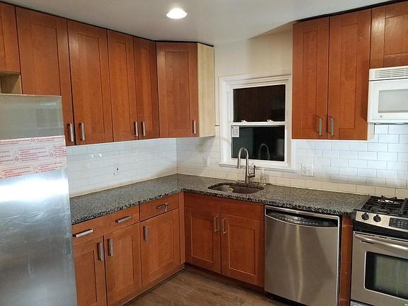 5th image of 3707 Del Mar Dr