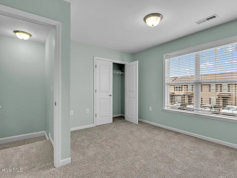 409 Sullivan Loop Rd — Photo 16