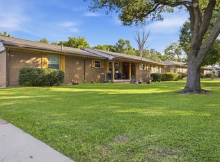1609 Comanche Trl, Garland, TX 75043
