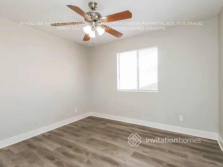 11219 N 41st Ave — Photo 8