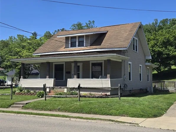 763 E Main St, McConnelsville, OH 43756
