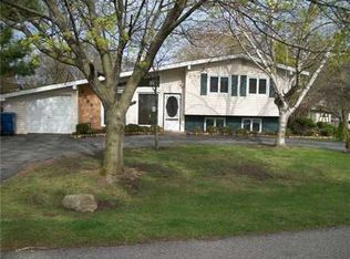 3169 Oak Dr, Ypsilanti, MI 48197