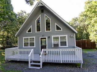 112 E Cherokee Trl, Albrightsville, PA 18210