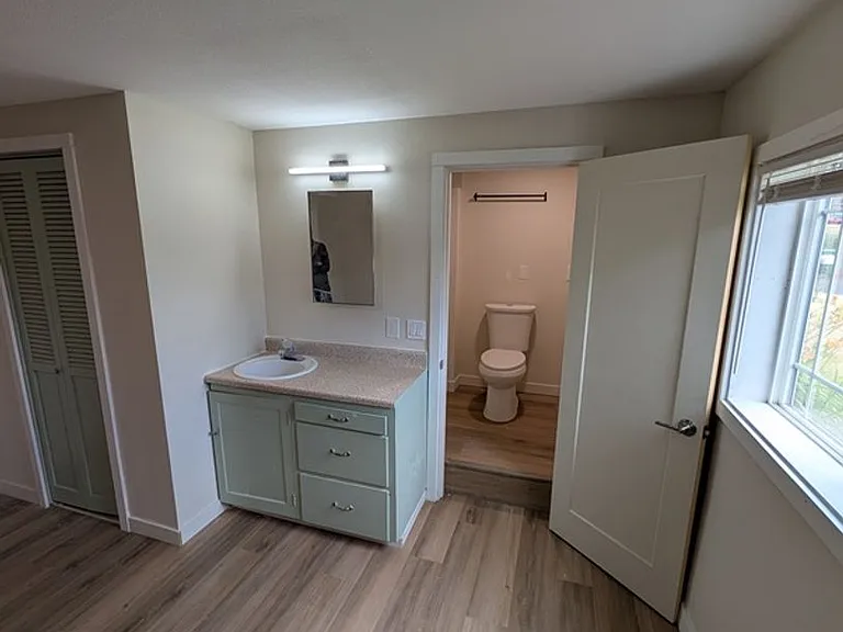 275 S 5th St #B — Photo 10