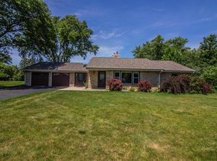 N80W16102 Rainbow DRIVE, Menomonee Falls, WI 53051