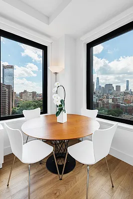 Rented by Cooper & Cooper Real Estate | media 21