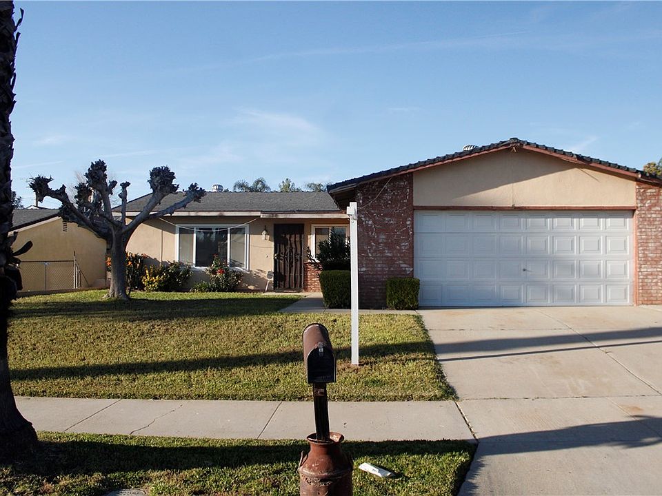 1st image of 24786 Valecrest Dr