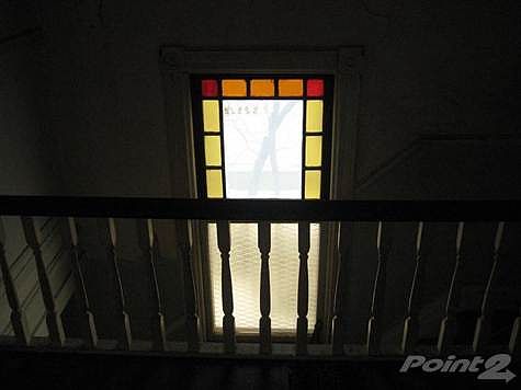 4th image of 419 Pearl St