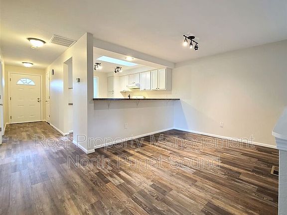 4th image of 4313 80th St NE #B