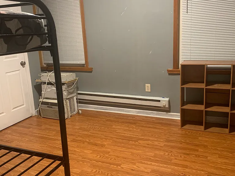 1335 Snyder Ave #3 — Photo 5