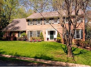 8208 Hunting Hill Ln, Mc Lean, VA 22102