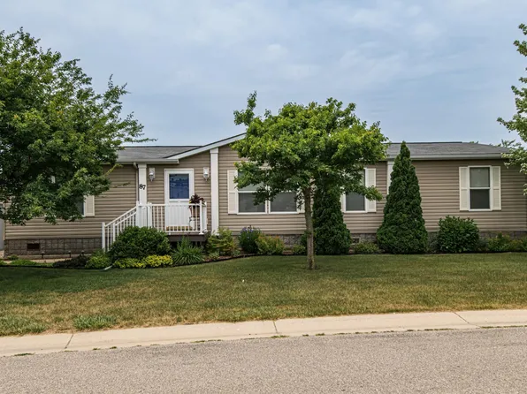 87 Southfork Pl SE, Kasson, MN 55944