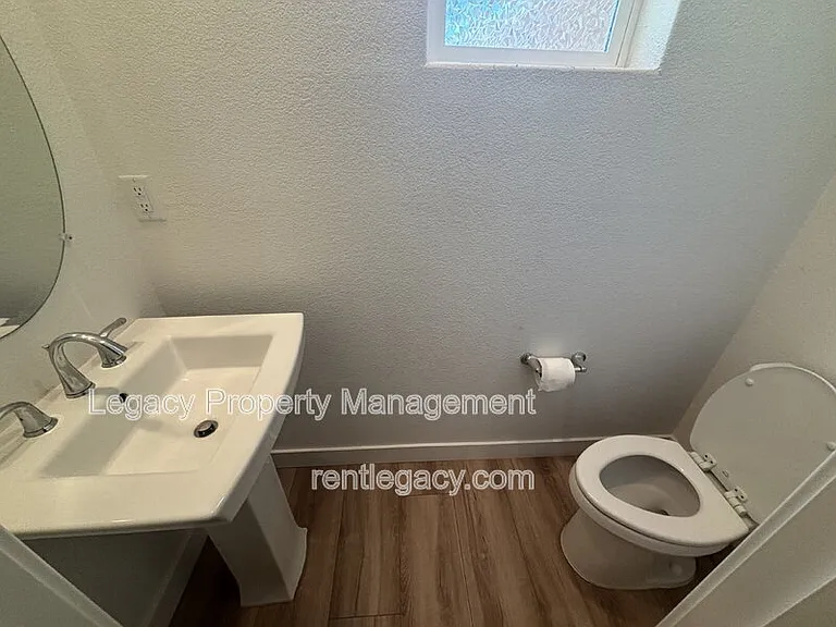 3568 Troy Dalton St — Photo 11