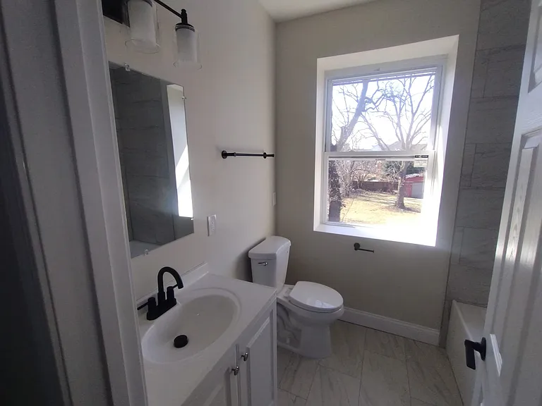 2323 Patterson Ave — Photo 15