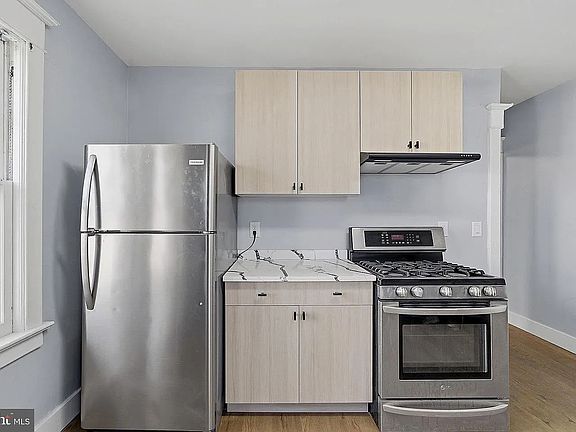 2nd image of 1424 Hamilton Ave