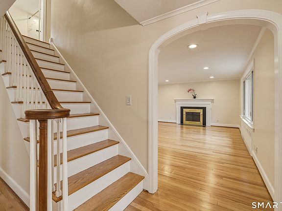 5th image of 102 Lawler Road