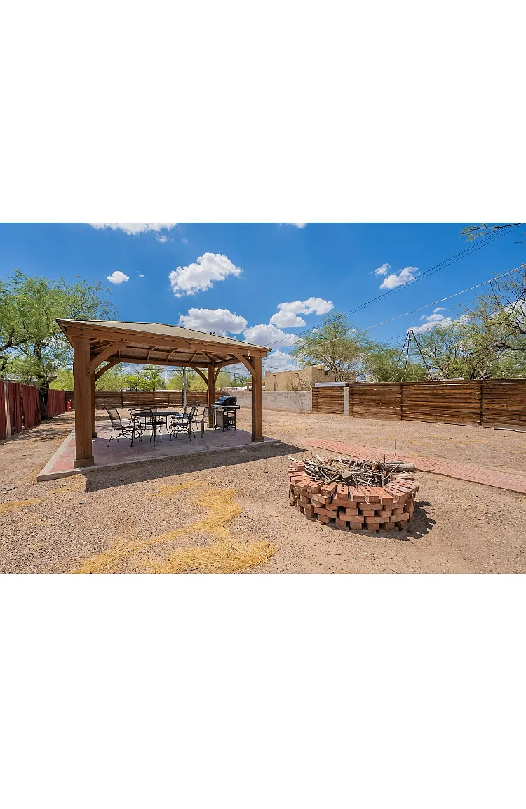 4 bed, 1614 sqft, $1,000 — Photo 3