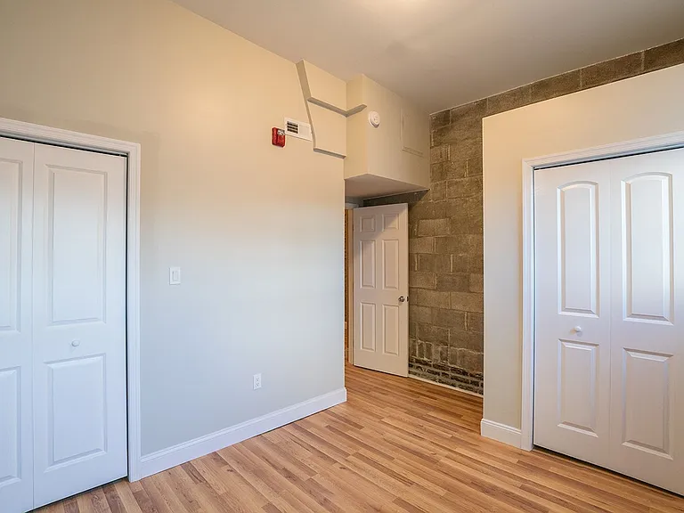 1126 E Passyunk Ave — Photo 7