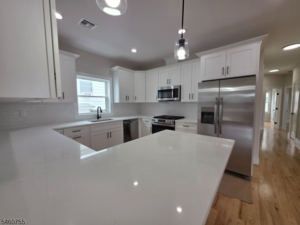747 Rahway Ave Floor 2