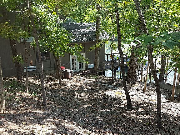 2nd image of 557 Walkers Cay Dr