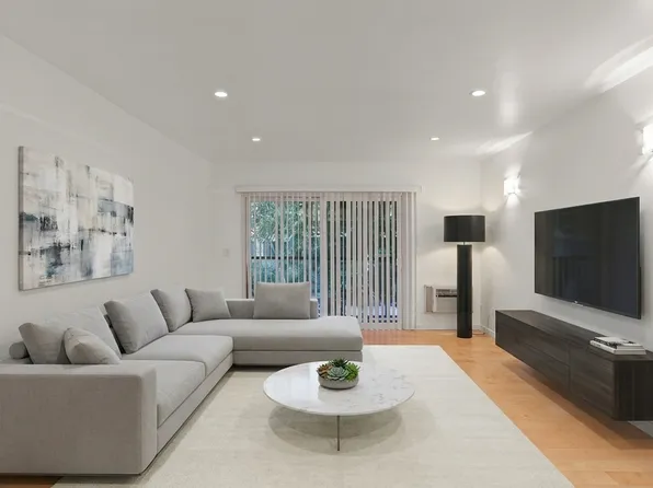 9005 Cynthia St APT 119, West Hollywood, CA 90069