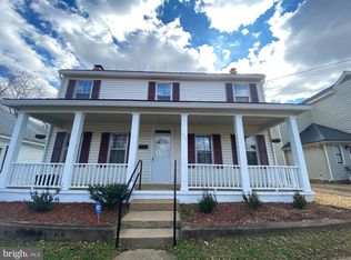 422 Dunmore St, Fredericksburg, VA 22401
