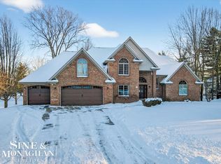 9 Golfside Dr, Saint Clair, MI 48079