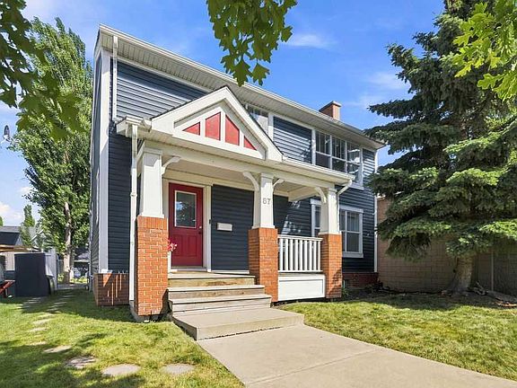 3rd image of 87 W Couture Cres SW