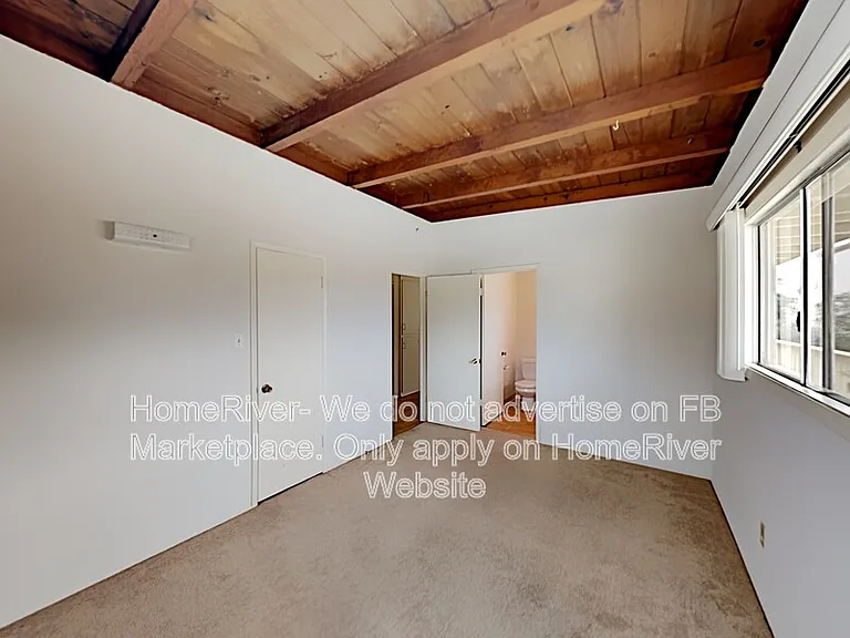 3516 Ocean Dr — Photo 9