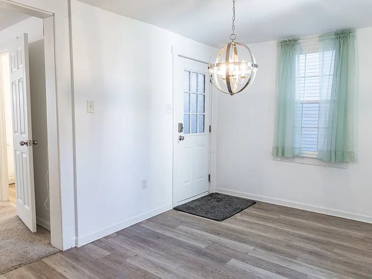 303 E Main St — Photo 6