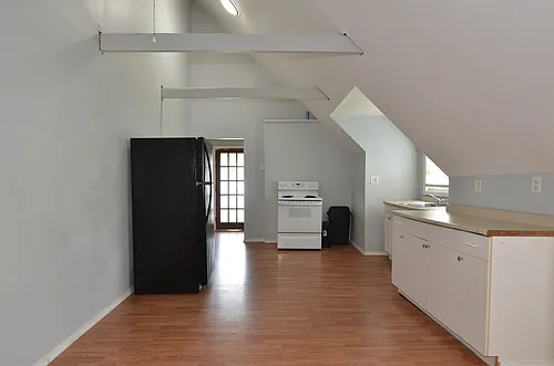 641 Alder St #3 Photo 1
