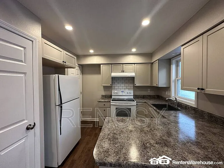 4926 Madison Ave — Photo 23