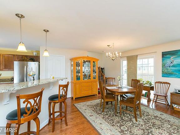 5th image of 130 Pineview Ave #C