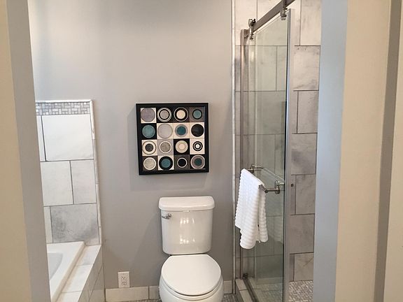 Master bath with jetted rub and walk-in shower