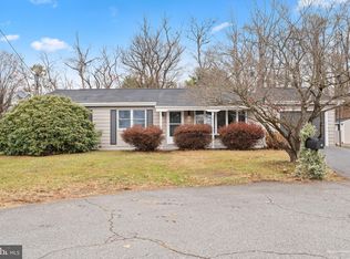 14 Donna Cir, Pottsville, PA 17901
