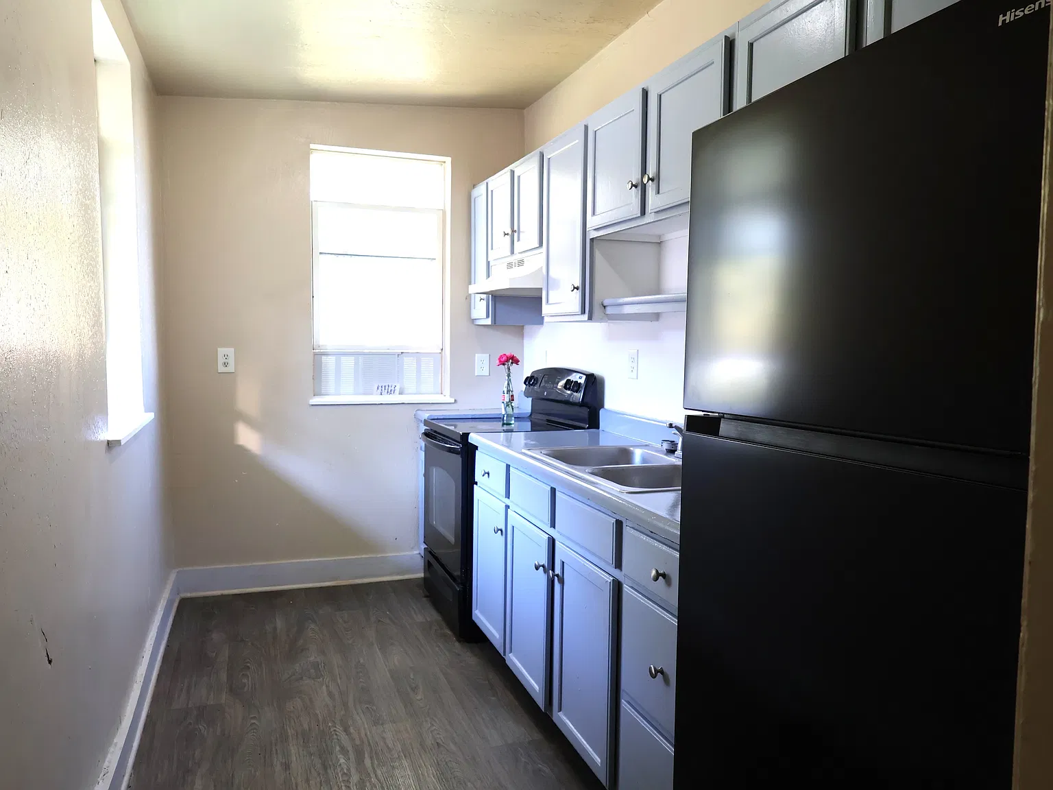 1113 Cumberland Street - 1 — Photo 4