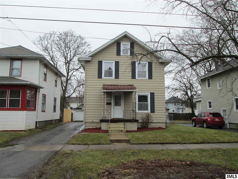 1st image of 405 S Grinnell St