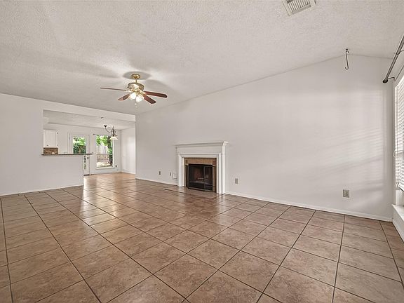 5th image of 10023 Cabin Creek Dr