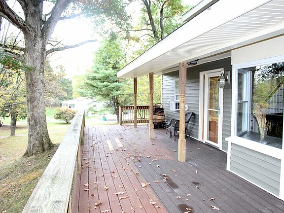 2nd image of 7 Forest Dr