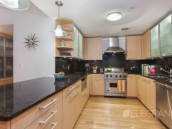3rd image of 121 W 19th St APT 2B