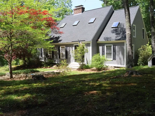 85 Stowell Road, Bedford, NH 03110