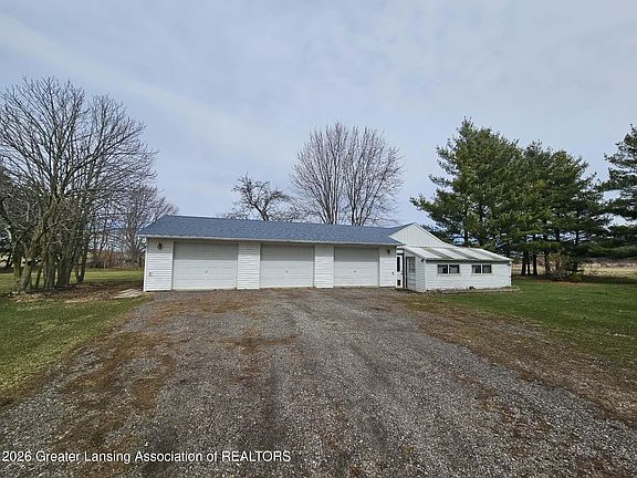 4th image of 3428 N Chester Rd