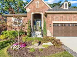 5534 Woodfall Rd, Clarkston, MI 48348