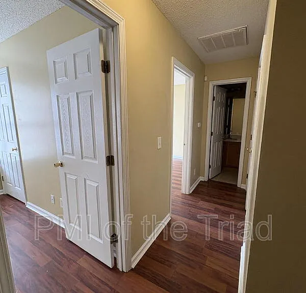 152 Drewsbury Dr — Photo 12